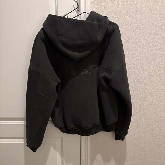 Sand Castle Atelier "The Hoodie" Black - Picture 7 of 8